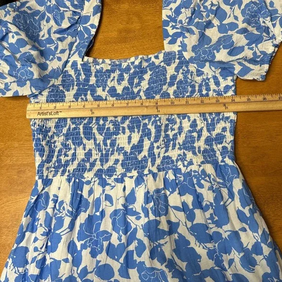 AUGUST SKY Blue White Floral Smocked Puff Sleeve Prairie Milkmaid Maxi Dress M - Picture 7 of 8